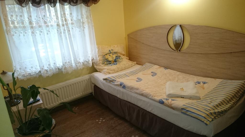 Hotel Faraon Kielce Eksteriør billede