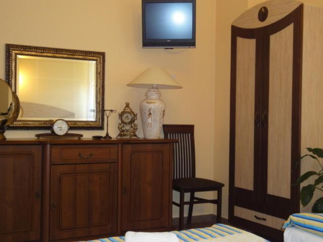 Hotel Faraon Kielce Eksteriør billede